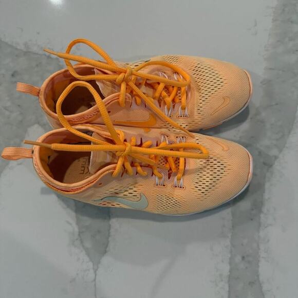 Nike Free Trainer 5.0 Running Shoes Women's Size 6 Melon Orange Workout Training - Picture 5 of 8